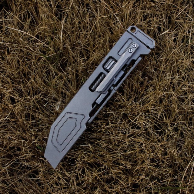 Titanium EDC Pry Bar – PryMax 2.0 All-in-1 Multi-Function with GR5 detail image - detail view 8
