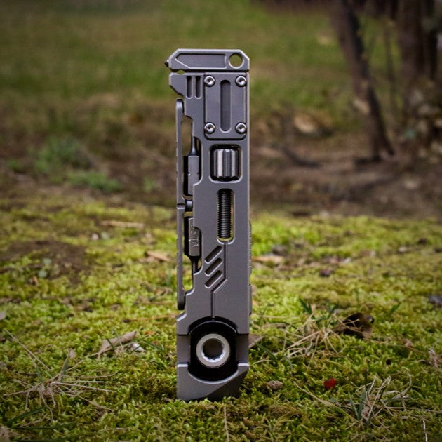 Titanium EDC Pry Bar – PryMax 2.0 All-in-1 Multi-Function with GR5 detail image - detail view 9