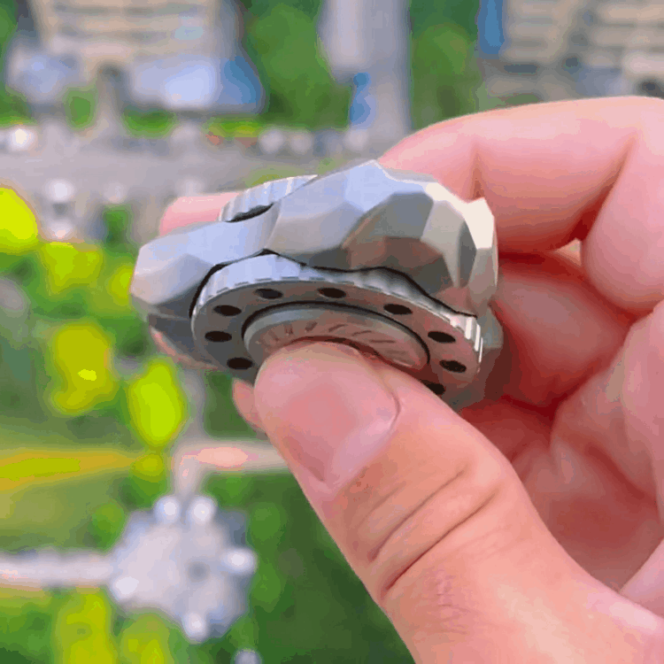 Titanium Fidget Spinner – Melody Twister with Dual-Axis Design detail image - detail view 3