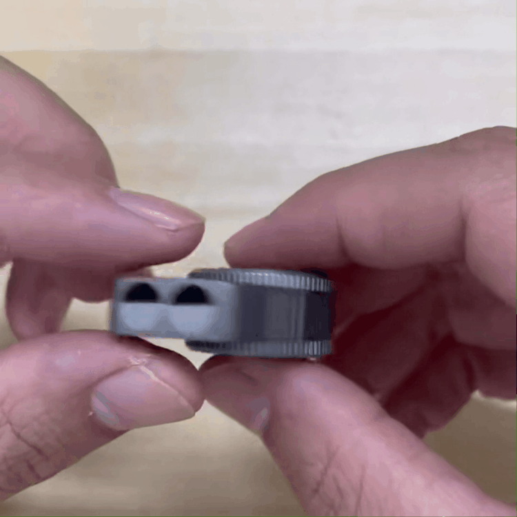 Titanium Fidget Spinner – SonicSpinner Emergency Whistle with 120dB Survival Whistle detail image