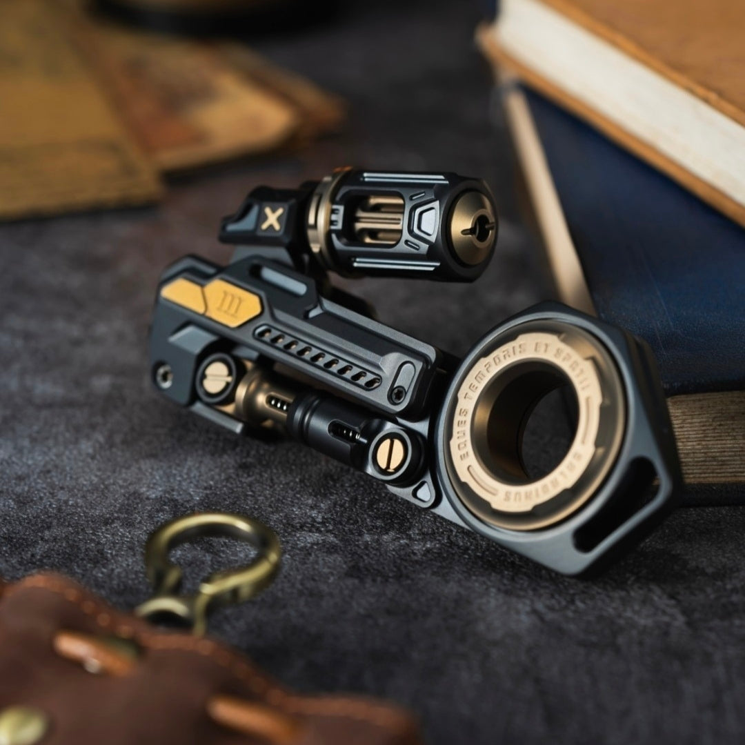 Titanium Fidget Toy – Time-Space Knight with Full Alloy Multi-Function Mecha detail image - detail view 3