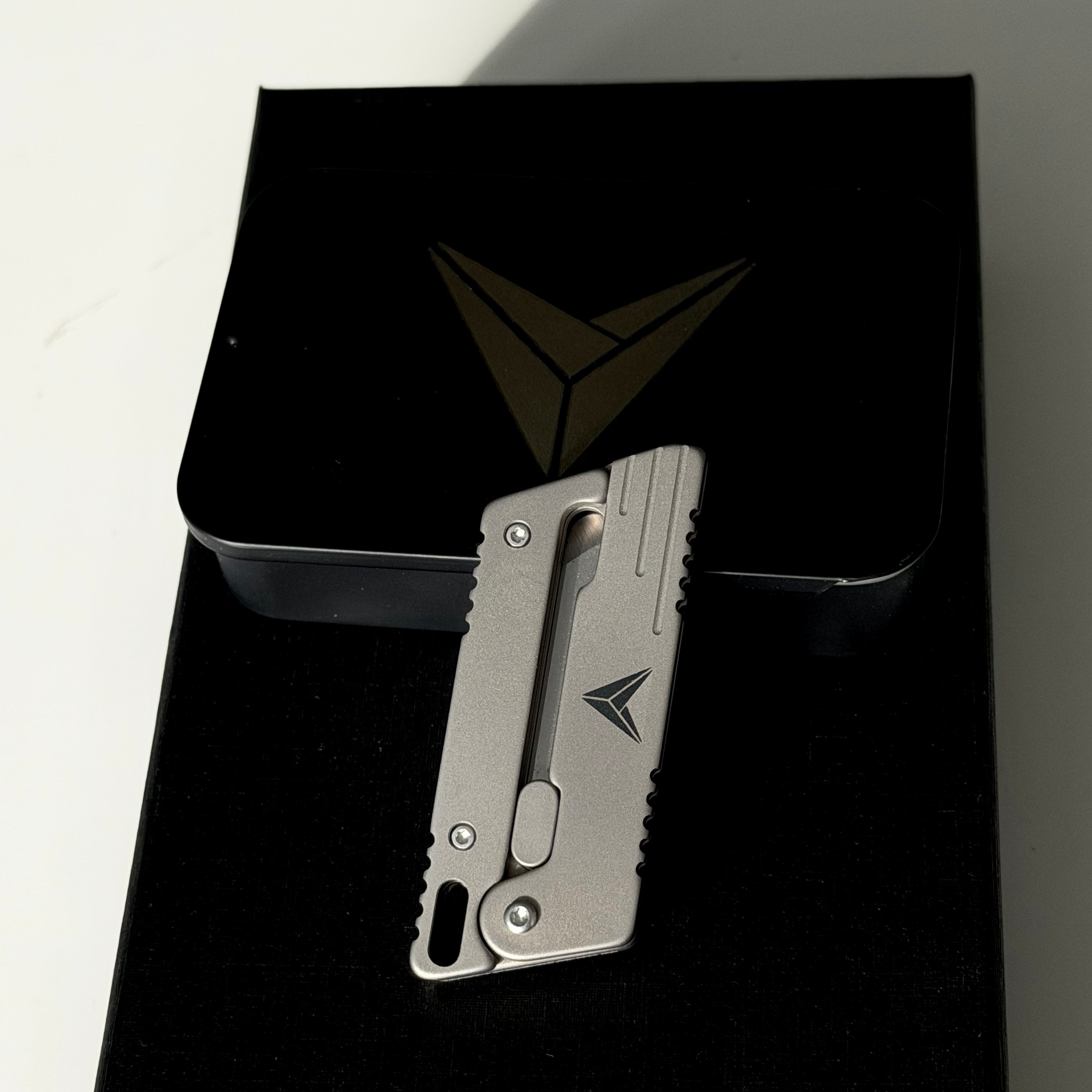 Titanium Fidget Toy – VOLOS Flick Ninja Gravity Knife with Alloy EDC Blade detail image - detail view 10