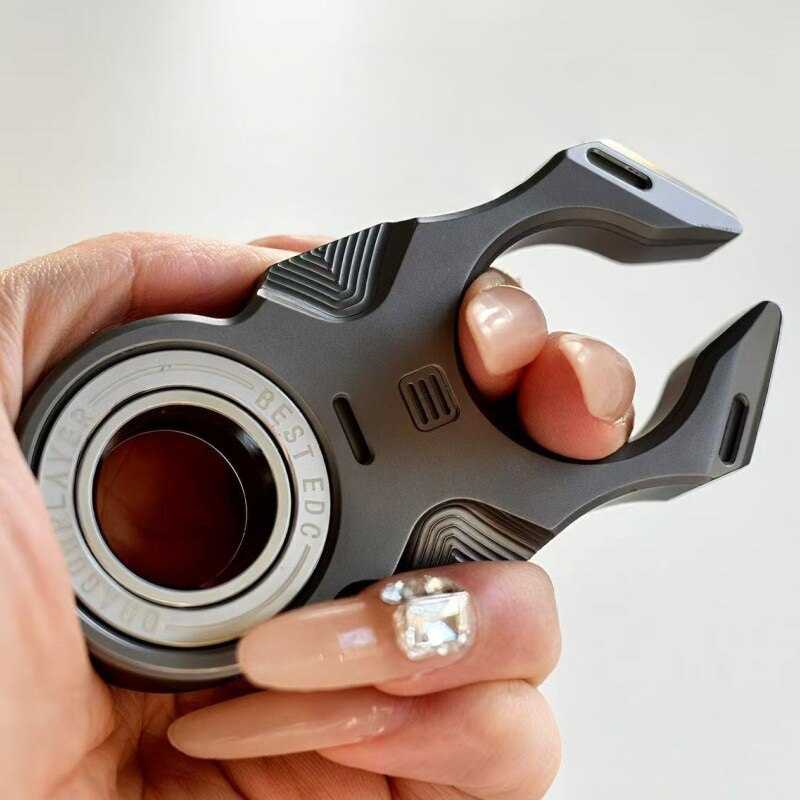 Titanium Single Finger Knuckles – Brass TC21 Self-Defense EDC Duster Ring detail image - detail view 4