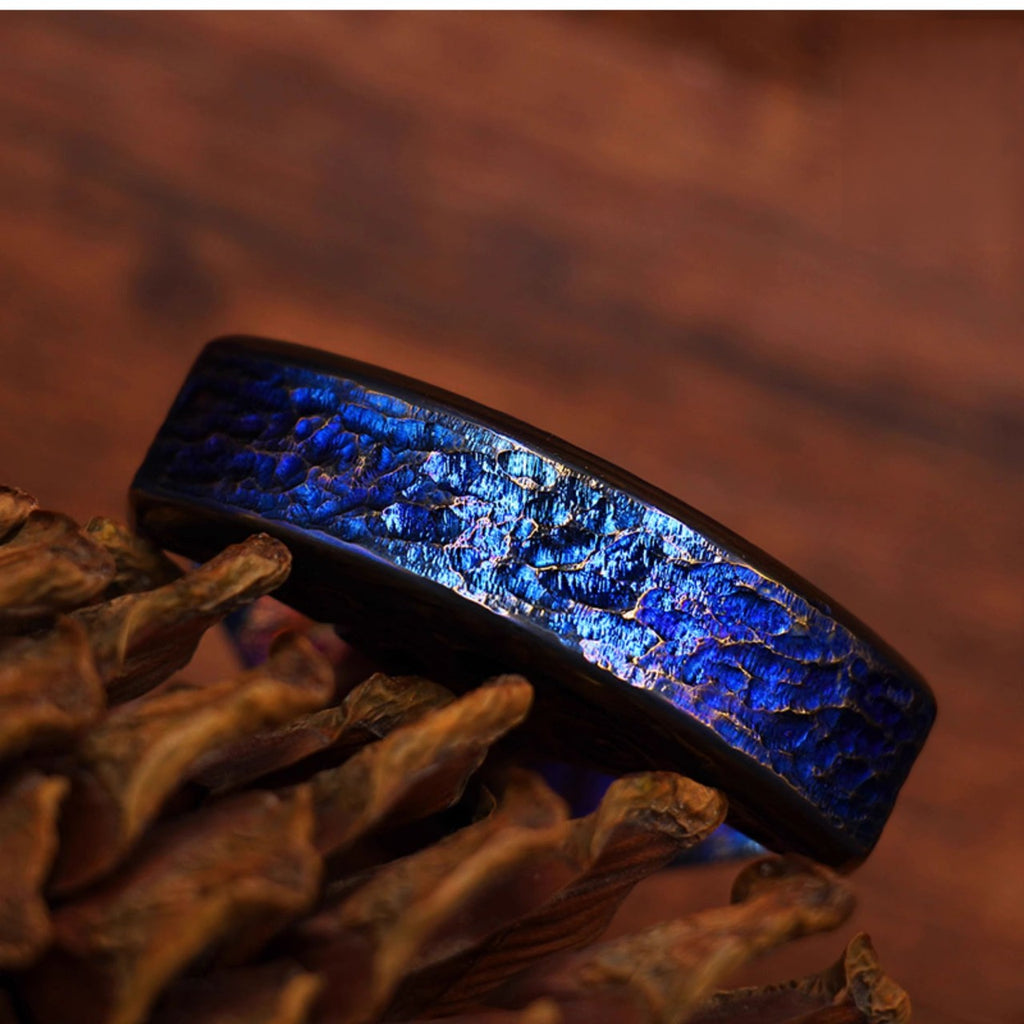 Titanium Single Finger Knuckles – TC4 Meteorite Crater with Blue Anodized Limited Edition detail image - detail view 4