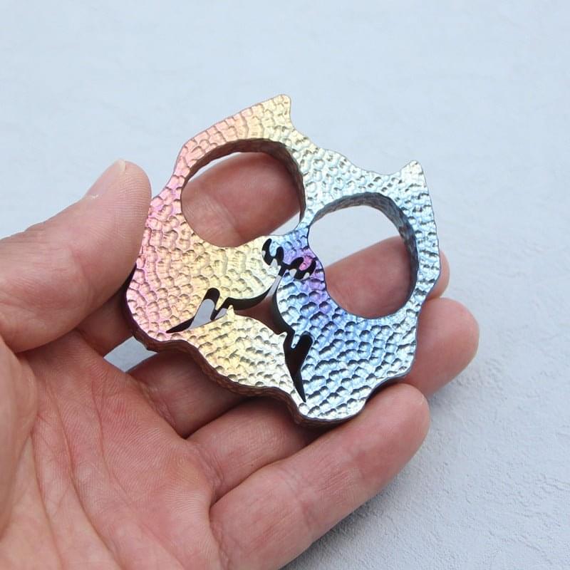 Titanium Two Finger Knuckles – Meteor Crater Oxidized Firing Ultra Light detail image