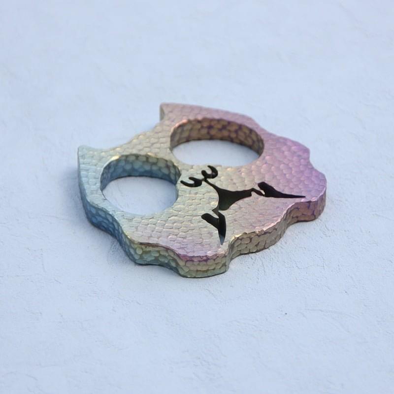Titanium Two Finger Knuckles – Meteor Crater Oxidized Firing Ultra Light detail image - detail view 3