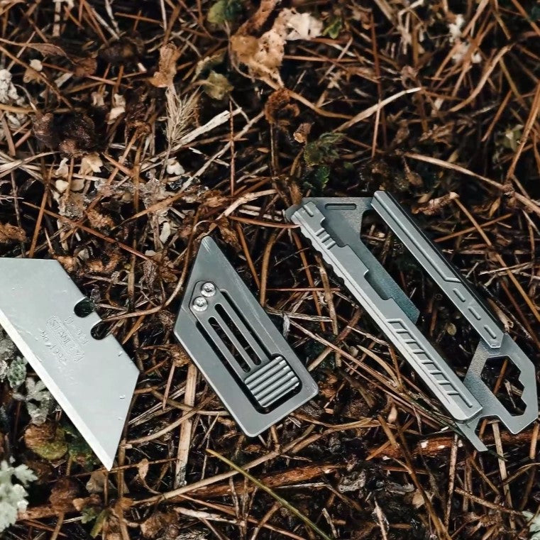 Titanium Utility Knife – SliceCard with Credit Card Size 9-in-1 EDC Multitool detail image