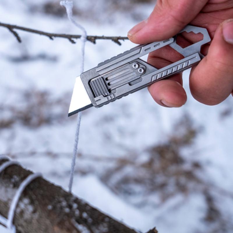 Titanium Utility Knife – SliceCard with Credit Card Size 9-in-1 EDC Multitool detail image - detail view 6