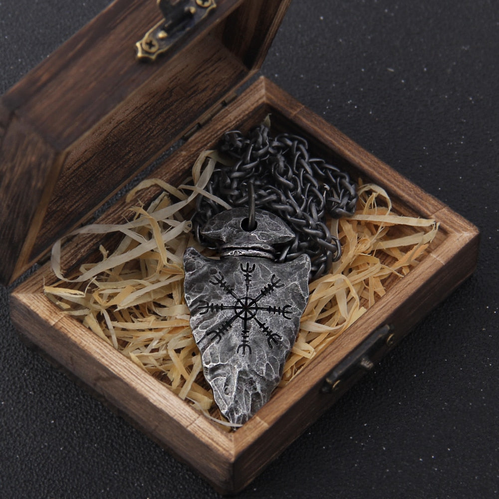 Vegvisir Compass Necklace – Viking with Spearhead Norse Gothic Pendant detail image - detail view 3