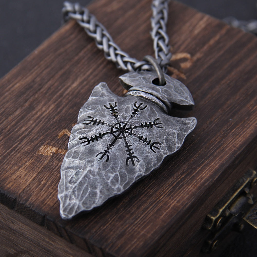 Vegvisir Compass Necklace – Viking with Spearhead Norse Gothic Pendant detail image - detail view 4