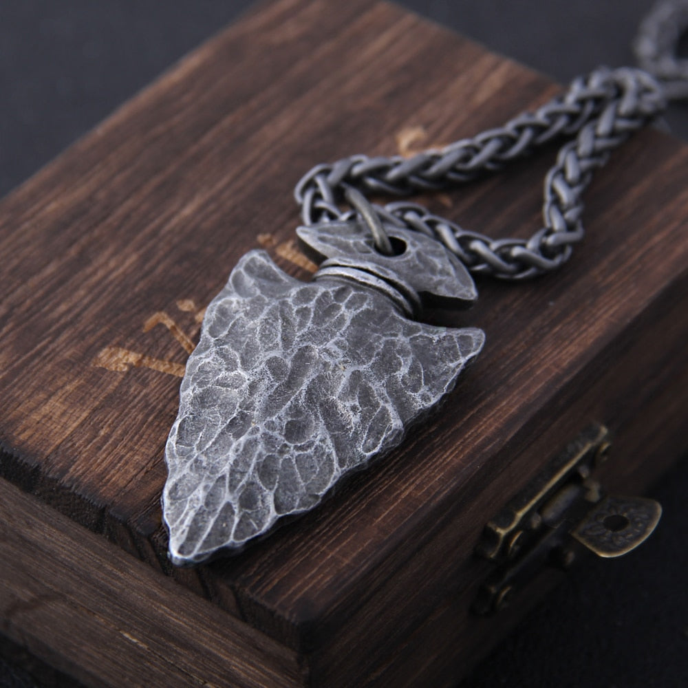 Vegvisir Compass Necklace – Viking with Spearhead Norse Gothic Pendant detail image - detail view 5