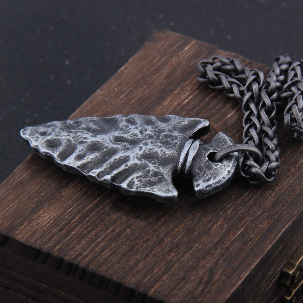 Vegvisir Compass Necklace – Viking with Spearhead Norse Gothic Pendant detail image - detail view 6