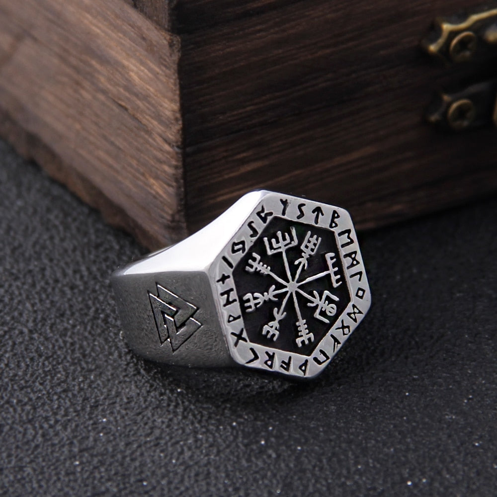 Vegvisir Compass Ring – Viking with Hexagon Norse Rune Geometric Gothic Band detail image - detail view 4