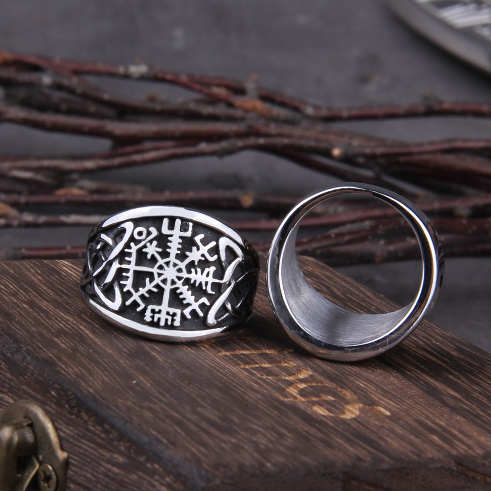 Vegvisir Compass Ring – Viking with Norse Rune Gothic Symbol Band detail image - detail view 4