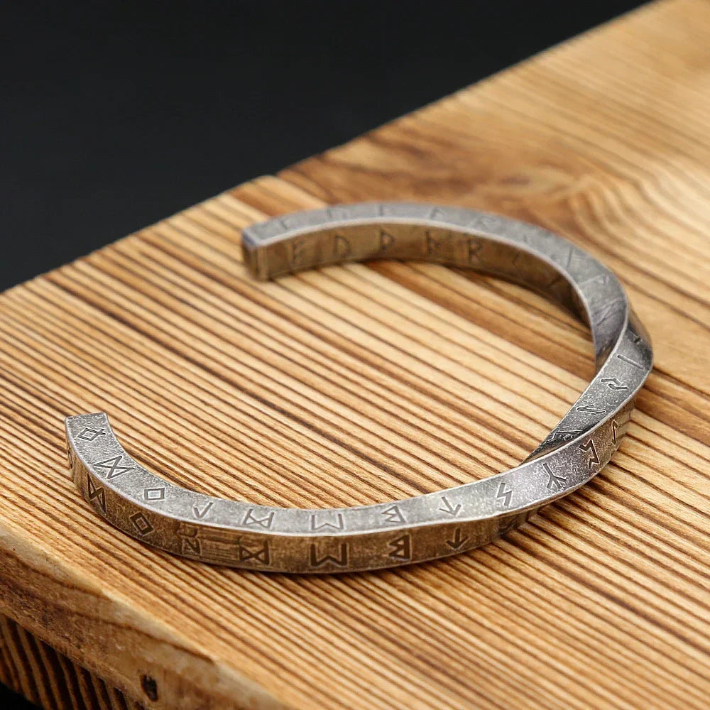 Viking Rune Bracelet – Nordic Bangle Gothic Punk Statement for Alternative Styling detail image - detail view 4