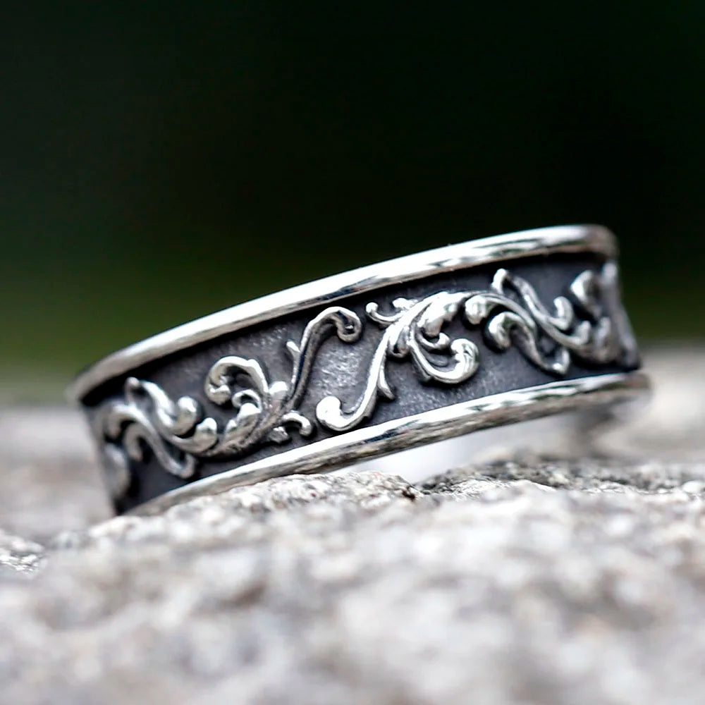 Viking Rune Ring – Punk with Gothic Spindrift Wave Biker Statement detail image - detail view 4