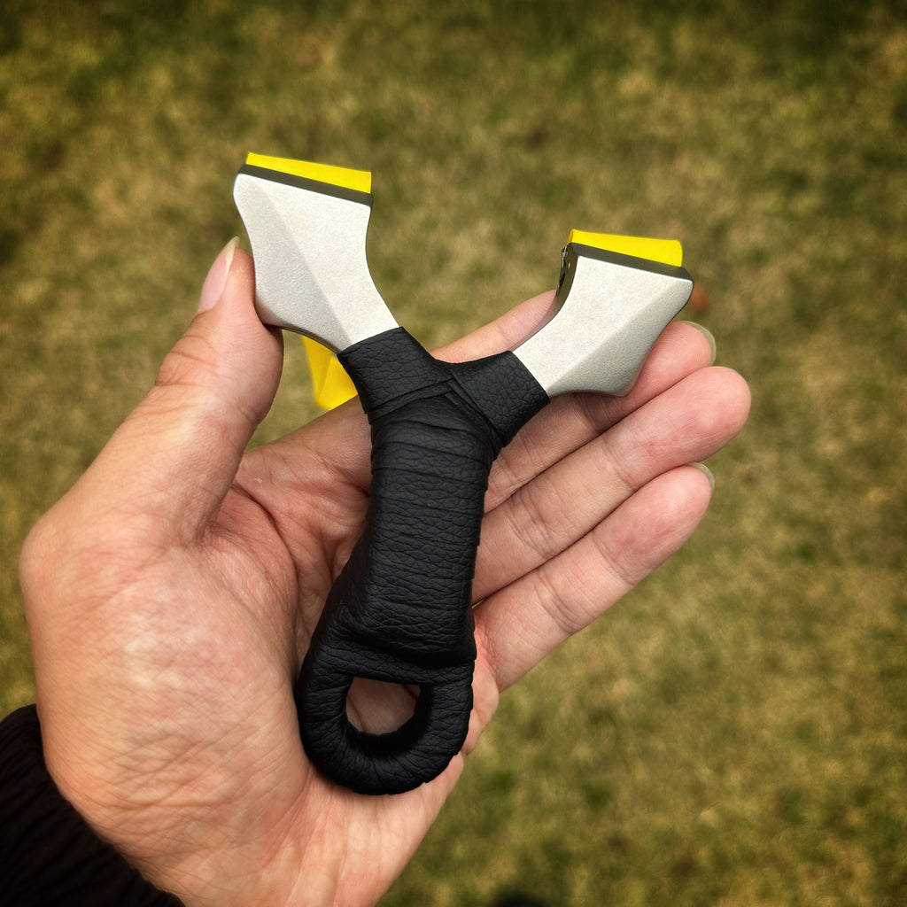 Wrist Brace Slingshot – Hunting with Stainless Steel Lightweight Rocket detail image - detail view 3
